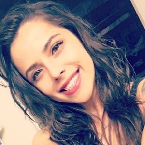 Meet your Posher, Valeria